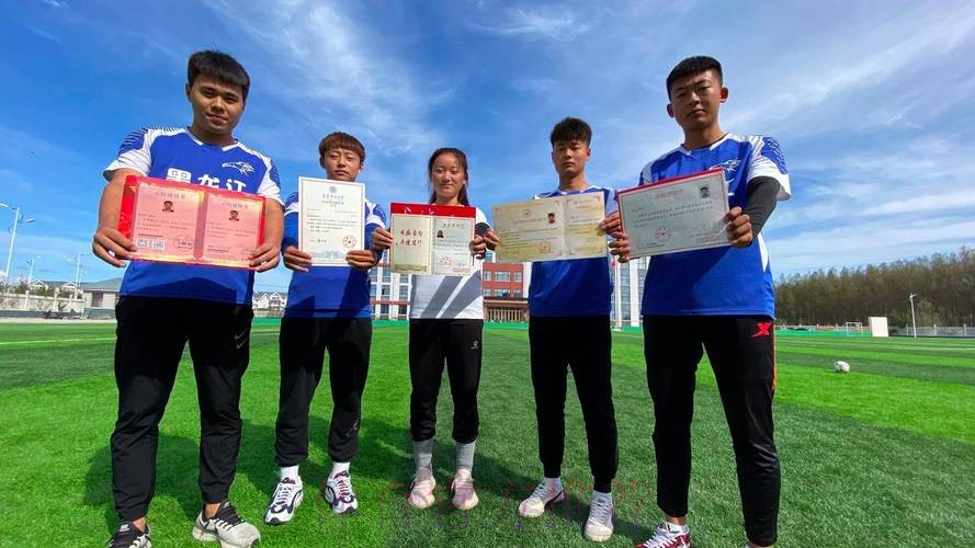 体育校长|李全:坚守10年,足球把孩子从歪路上拽了回来 体育校长|李全:坚守10年,足球把孩子从歪路上拽了回来